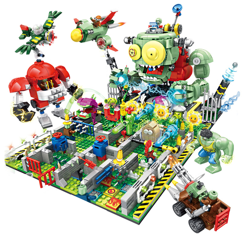 Model Kit Vs Lego - Plants vs. Zombies Battle of the