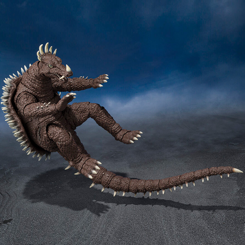 Bandai Original SHMonsterArts  - Model Kit Vs Action Figure reseña y precio