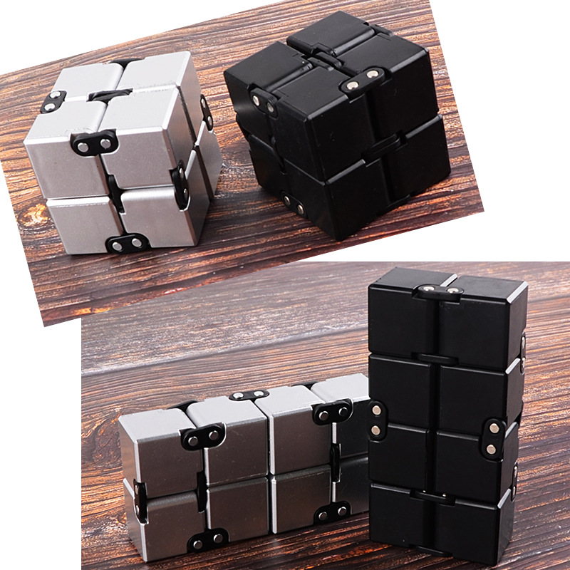 Metal Infinite Cube Stress Rel - Model Kit Infinite Dimension reseña y precio