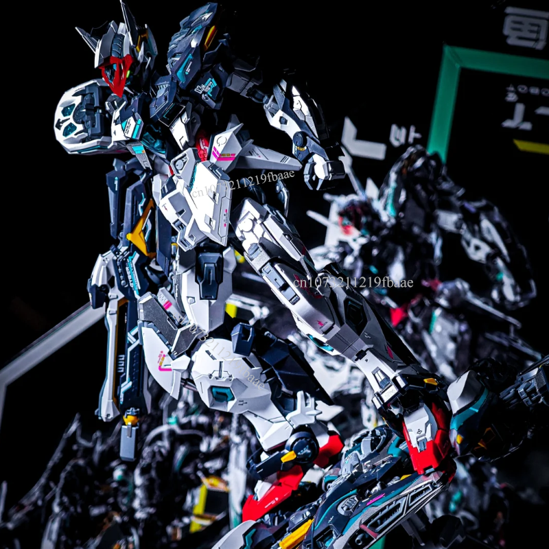 THUNDERBOLT MOBULIDAE 1/100 In - Model Kit Infinite Dimension reseña y precio