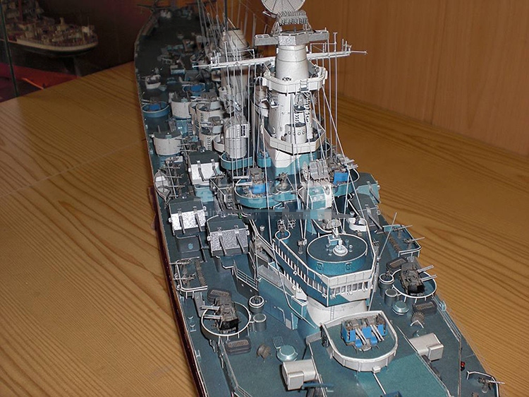 1:200 Scale USS Missouri (BB-6 - Model Kit Uss Missouri reseña y precio