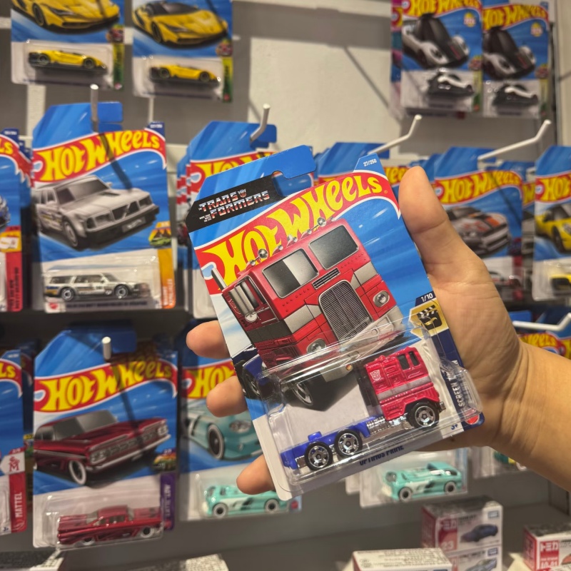 New 2026 B Case Hot Wheels All - Model Kit Mustang reseña y precio