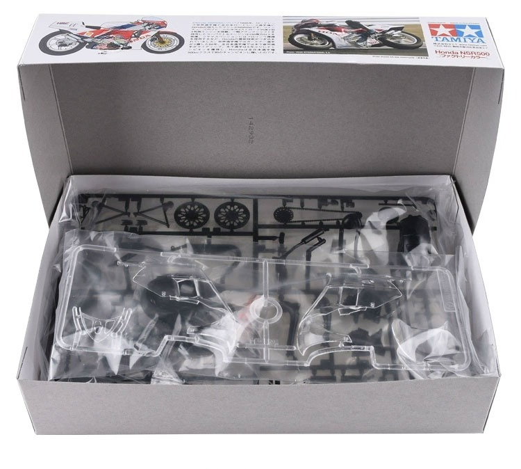 TAMIYA  modelling kits 1/12 mo - Model Kit Mustang reseña y precio